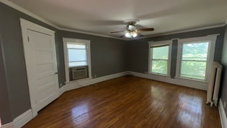 314 Locust St Unit 3, Waterloo, IA 50701