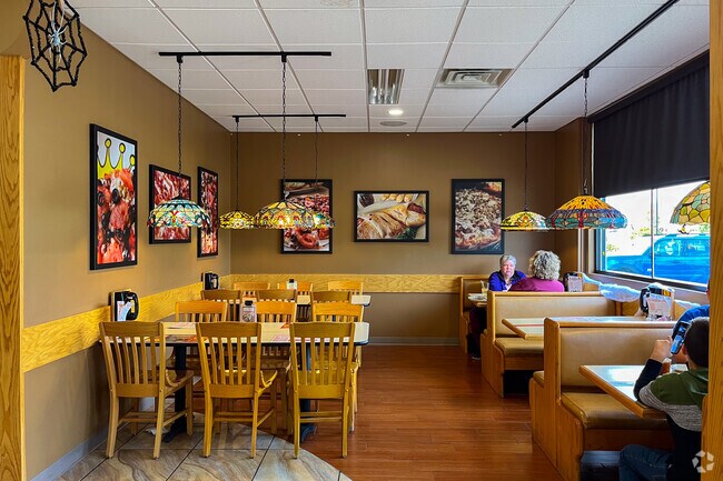 Pizza King is a popular place to grab a bite in Concord Hills.