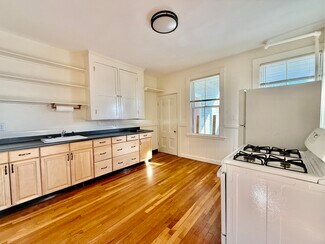 85 College Ave Unit 2B, Somerville, MA 02144