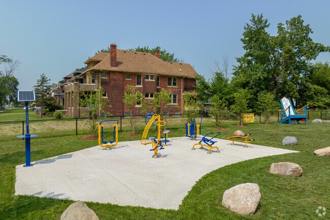 360 Park is located in the Virginia Park Community and offers outdoor fitness equipment.