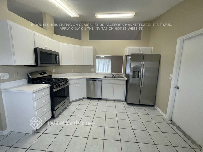 6689 Shepherd Oaks St, Lakeland, FL 33811 - photo 6