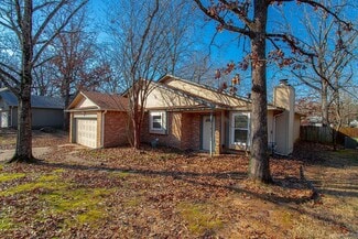 18 Red Oak Place, Maumelle, AR 72113