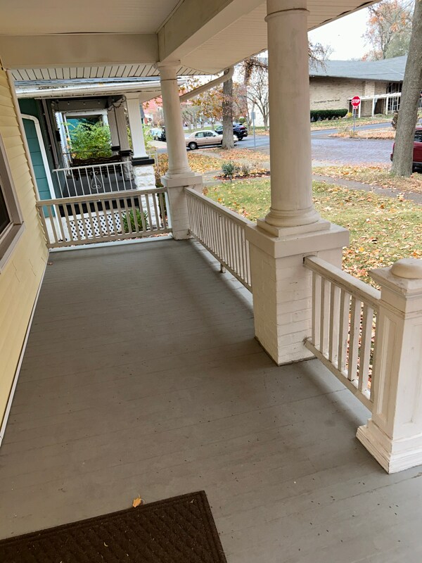 1209 1/2 W Governor St, Springfield, IL 62704 - photo 5