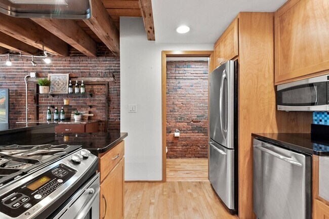 57 Fulton St, Boston, MA 02109 - photo 7