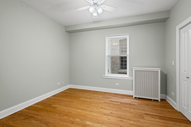 3751 W Irving Park Rd unit 1, Chicago, IL 60618 - photo 4