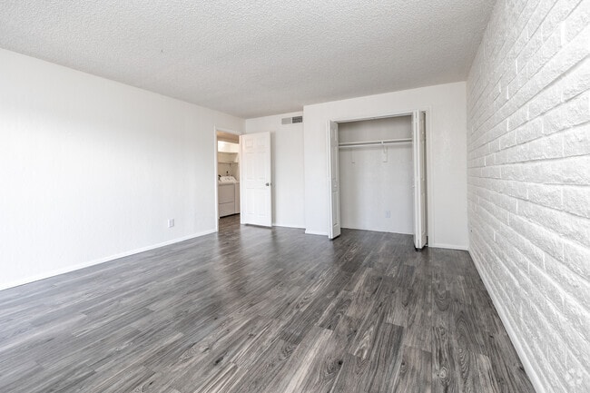 3BR, 2BA - 1,400SF - Second Bedroom