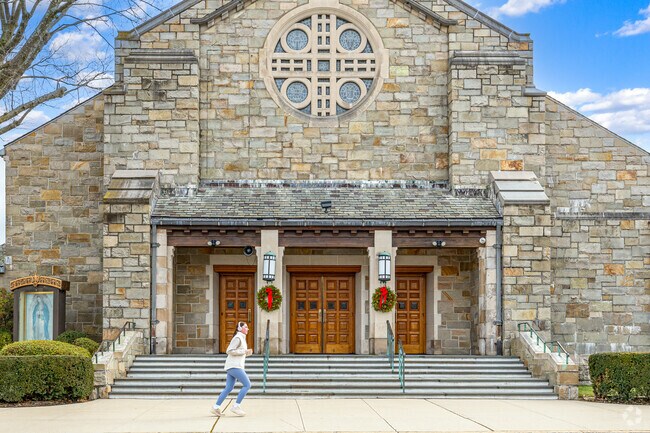 Stay active with a jog through Harrison’s charming streets.