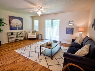 1000 Timber Ridge Ave, Leesville, LA 71446