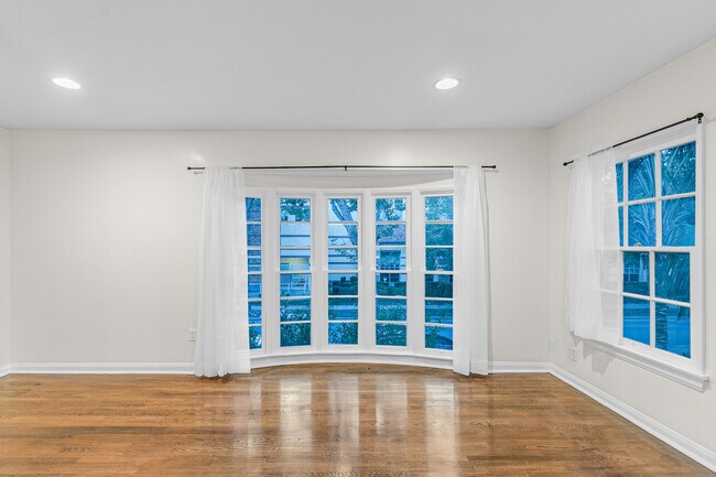 222 S Rexford Dr unit A, Beverly Hills, CA 90212 - photo 5