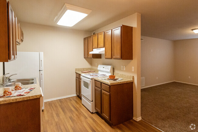2BR, 1BA - 837SF