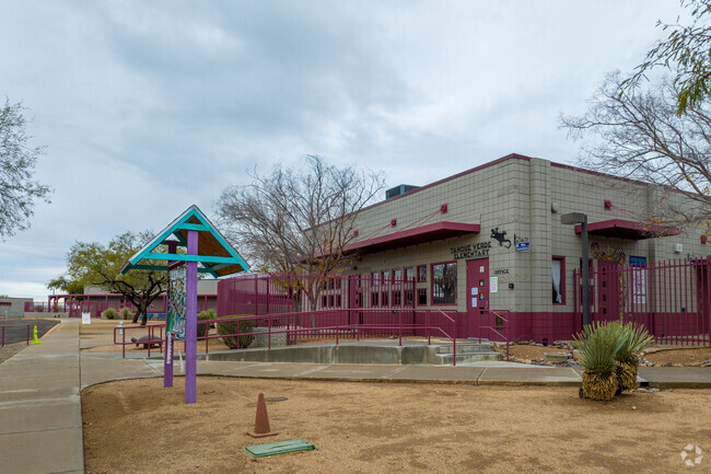 Tanque Verde Elementary School is a public school located in Tucson, AZ,