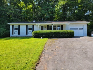 661 Lauschtown Rd, Denver, PA 17517