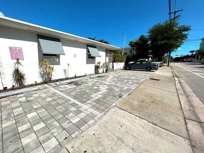 515 NE 82nd St unit FL1-ID1022261P, Miami, FL 33138 - photo 7
