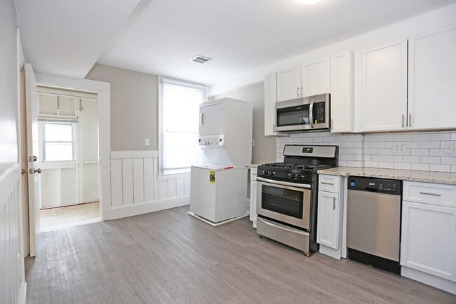 135 Eutaw St unit 2, Boston, MA 02128 - photo 4