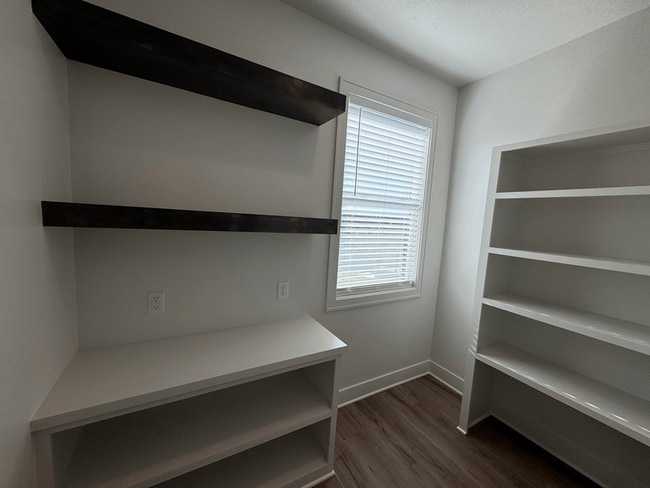 19255 W 109th Place, Olathe, KS 66061 - photo 6