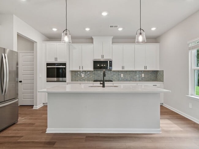 2889 Sweet Red Cir, Braselton, GA 30517 - photo 5