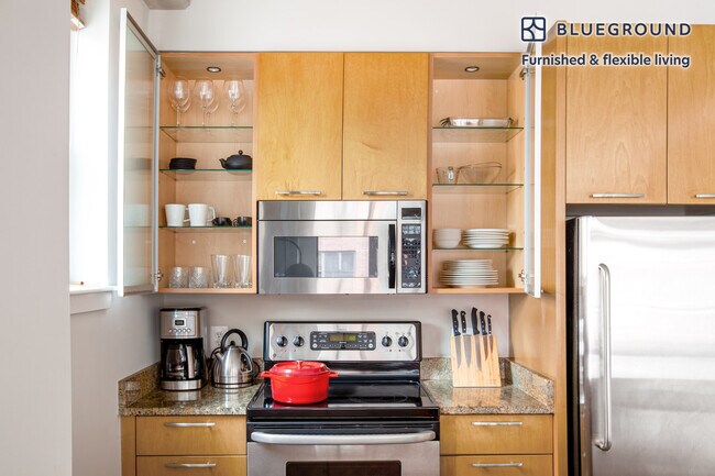 1425 P St NW unit FL4-ID210, Washington, DC 20005 - photo 7