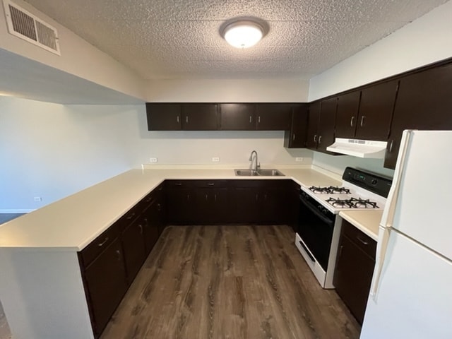 Lakeview Terrace Apartments, Lake Villa, IL 60046 - photo 3