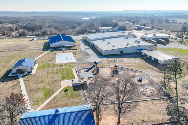 Pretty Water Public Schools provide basketball courts, baseball fields and much more.