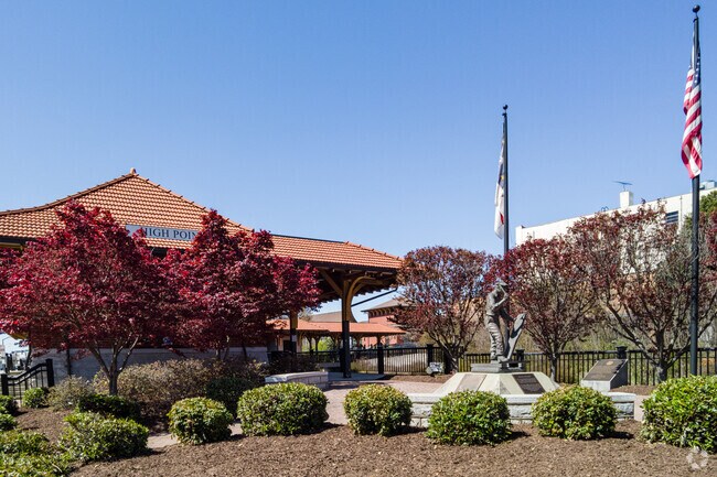 The High Point Train Station serves downtown Greater High Point with rail connections.