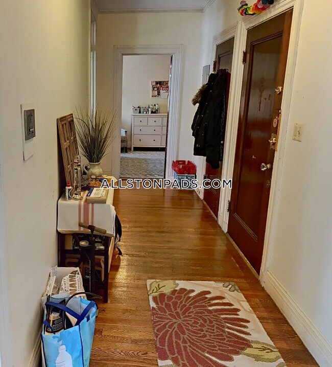 15 Glenville Ave Unit 8, Boston, MA 02134