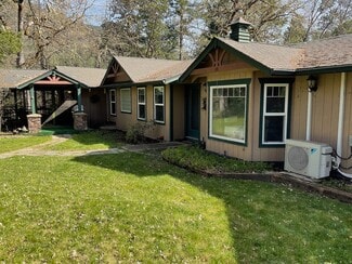 439 Canyon Oak Dr, Grants Pass, OR 97526