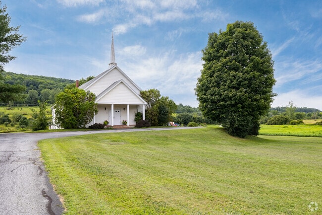 Brownell Mountain School is a private, Seventh-Day Adventist school for students in grades 1-5.