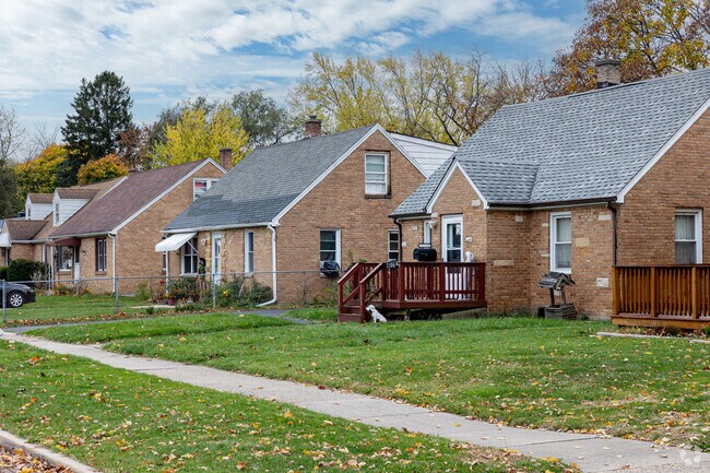 Glenwood Heights streets are safe and sidewalked where kids can ride bikes peacefully.
