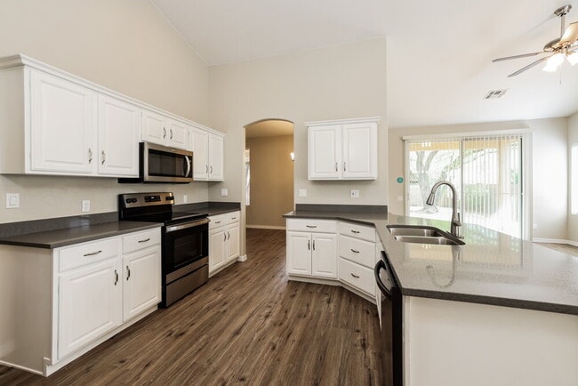 9970 E Paseo San Bernardo, Tucson, AZ 85747 - photo 5