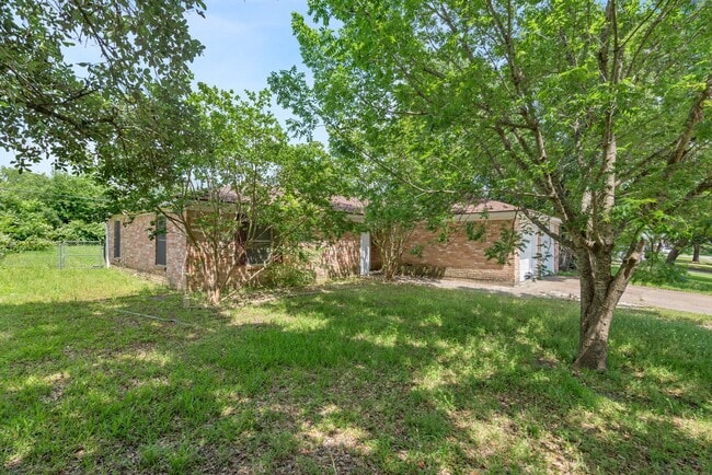 1405 Gunsmith St, College Station, TX 77840 - photo 2