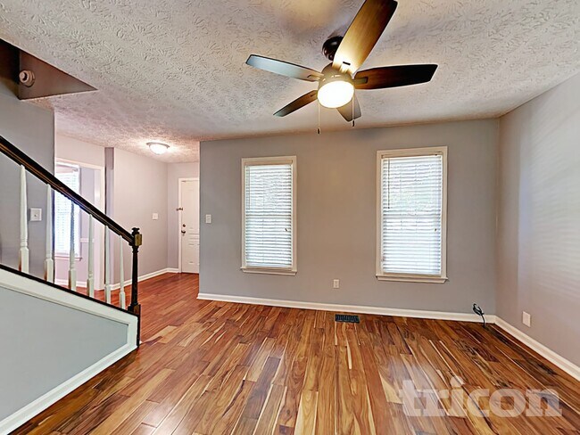 125 N Oakland Cir, McDonough, GA 30253 - photo 5