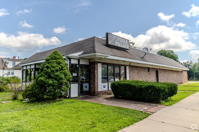 Wilson Pizza Palace is a family-owned known for its traditional New York-style pizza.