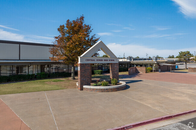Central Junior High creates effective opportunities for students to achieve academic excellence.