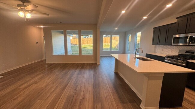 3521 Helena St, Gainesville, TX 76240 - photo 4