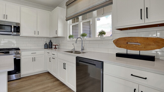 5199 Nettleton Way, Avon, IN 46123 - photo 5