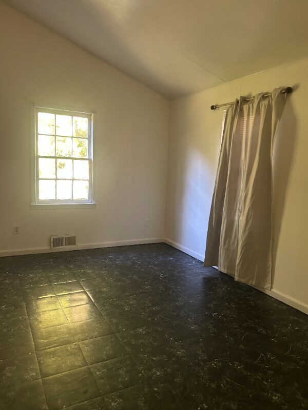 2132 Donald Lee Hollowell Pkwy NW, Atlanta, GA 30318 - photo 5