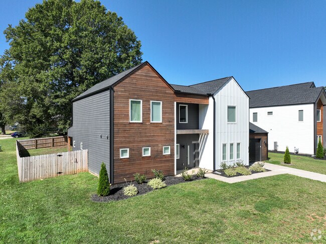 More modern homes are beginning to be built in the Eastland-Wilora Lake area of Charlotte.