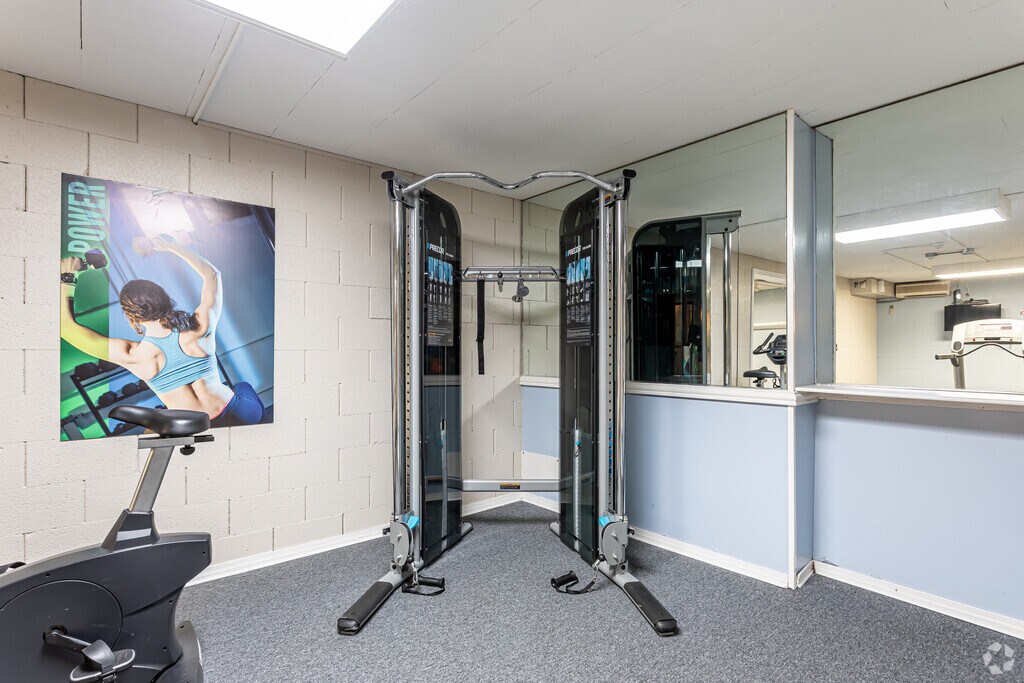 Sagamore Hills 11511189 Washington St, Middletown, CT