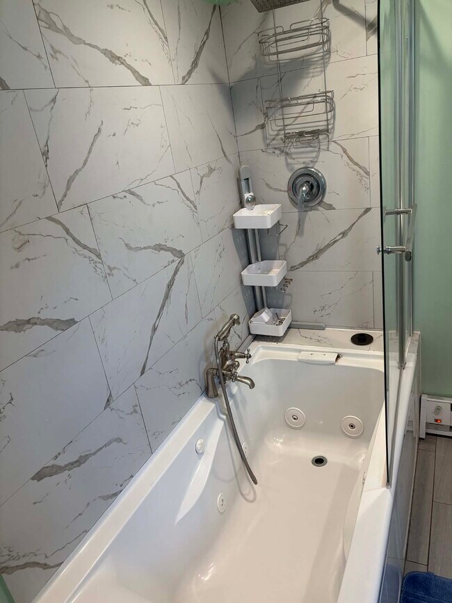 723 Sharon Ave unit 2, Darby, PA 19023 - photo 7