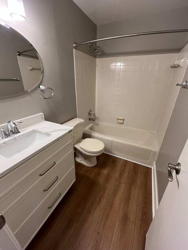 10702 Kings Riding Way unit T, Rockville, MD 20852 - photo 7