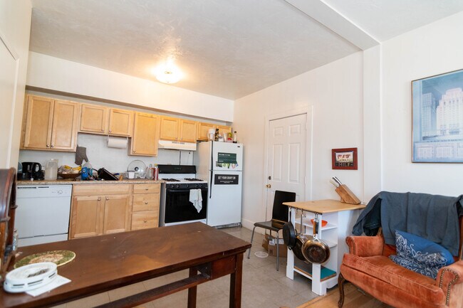 25 Ashford St unit 2, Allston, MA 02134 - photo 2