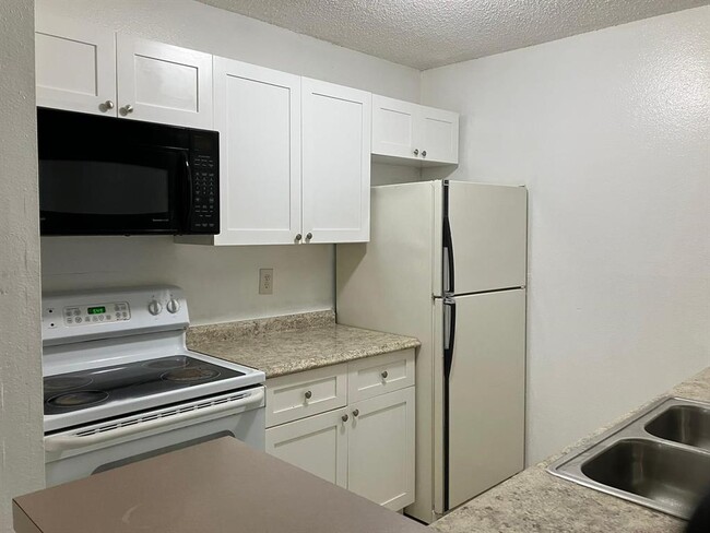 4025 W Mcnab Rd, Pompano Beach, FL 33069 - photo 2