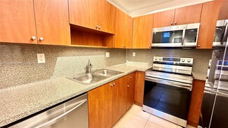 10677 SW 8th St, Pembroke Pines, FL 33025