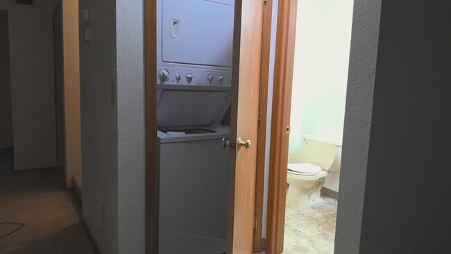 7411 Woburn Cir unit 4, Anchorage, AK 99502 - photo 7