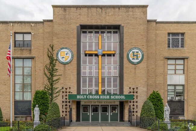 Holy Cross High School is a co-educational Catholic High School located in Flushing, NY.