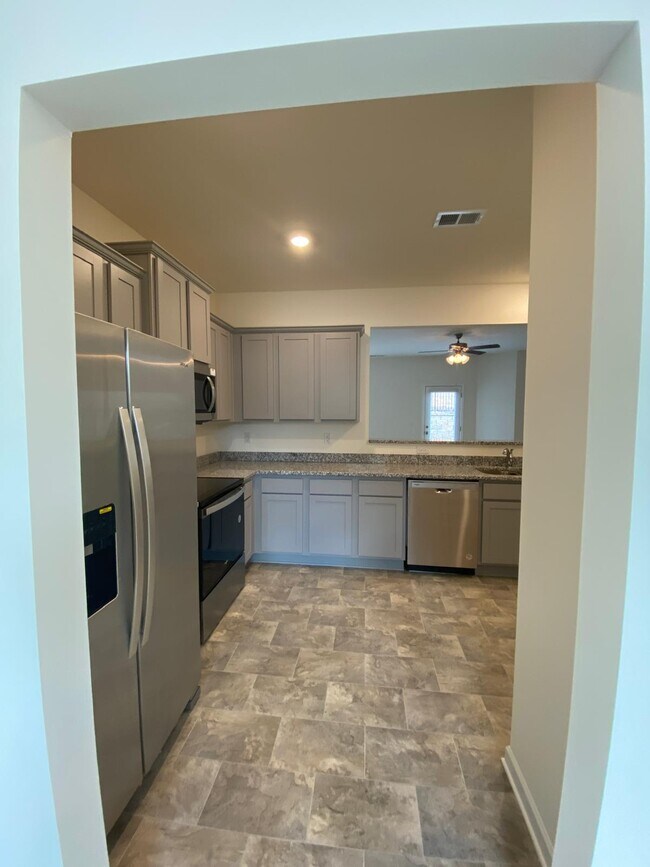 4290 Callum Ct, Decatur, GA 30034 - photo 3