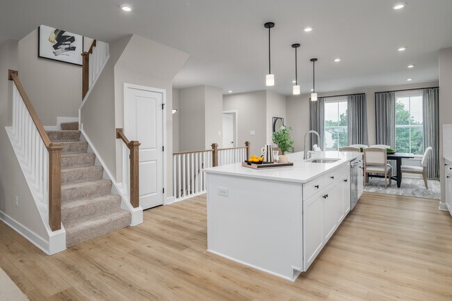 14536 George Carter Way unit 36229208, Chantilly, VA 20151 - photo 6