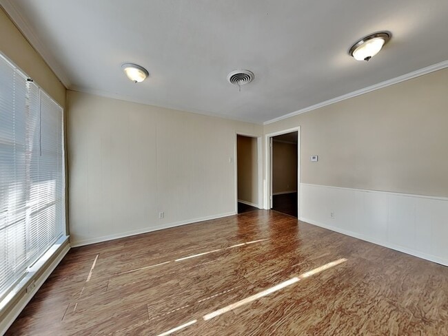 614 Maydelle Ln, Garland, TX 75042 - photo 6