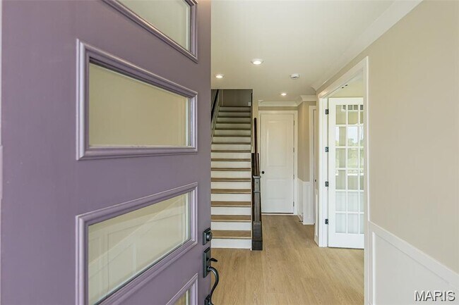 8927 E Gateway Heights, St. Louis, MO 63144 - photo 7