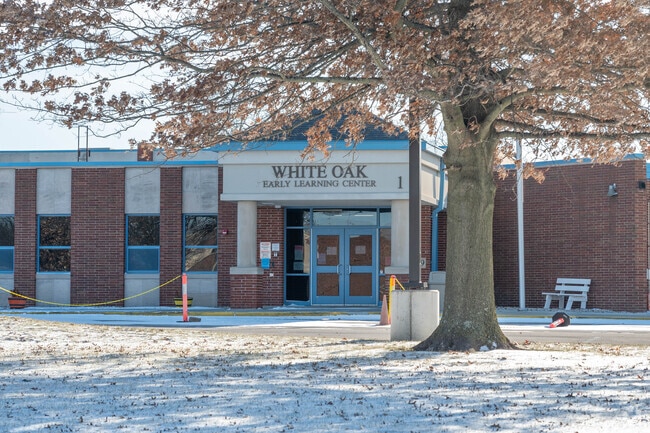 White Oak Elementary serves young learners in Avon, IN.